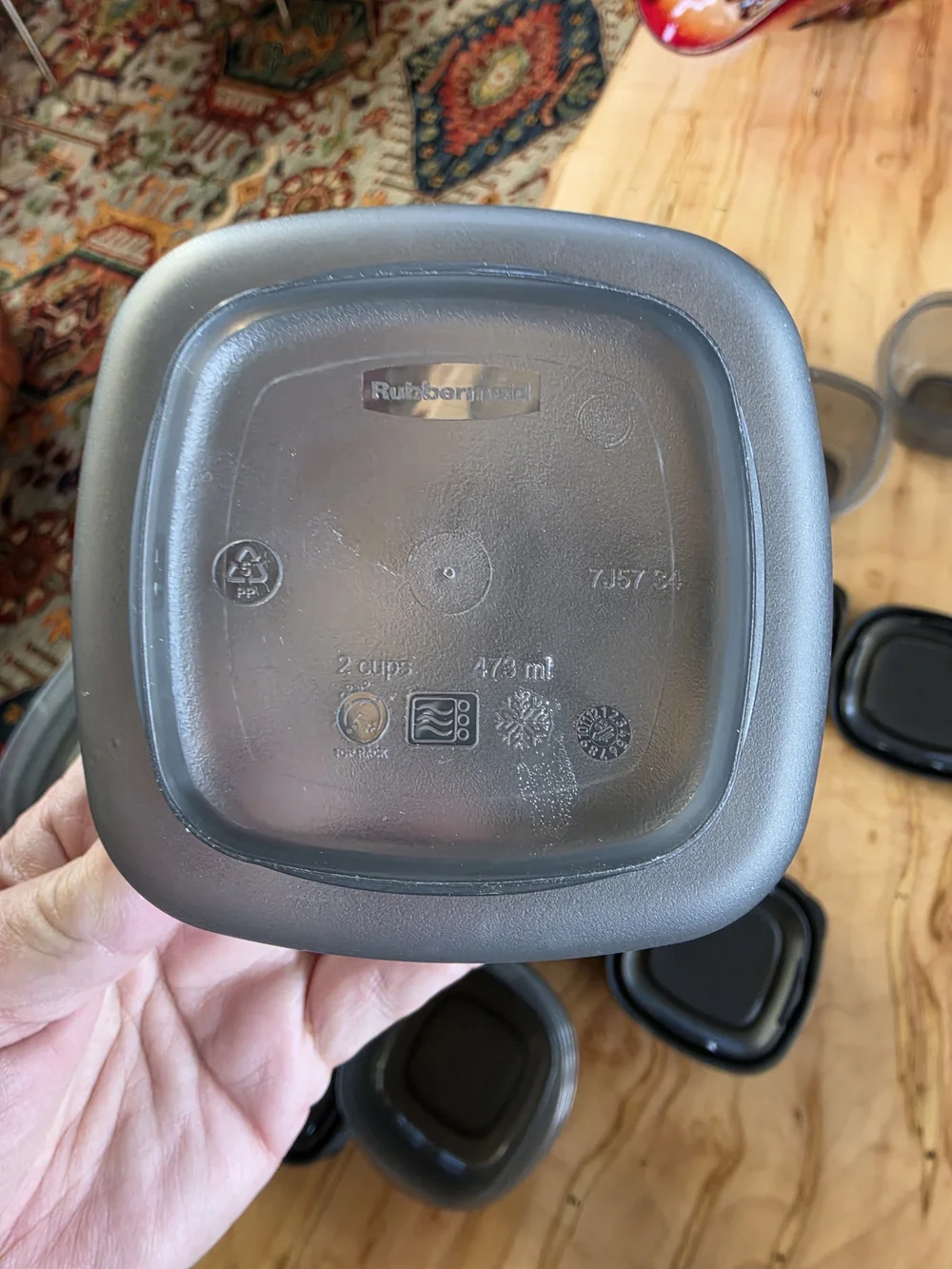 Rubbermaid Stackable Gray Food Storage Container Collection Set/40 pcs EUC